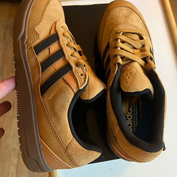 Adidas Unisex Tyshawn 2 Skateboard Sneakers M6/W/7 - Picture 9 of 12